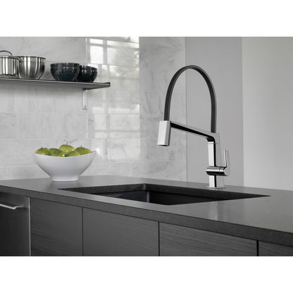 Delta Pivotal Single Handle Exposed Hose Kitchen Faucet