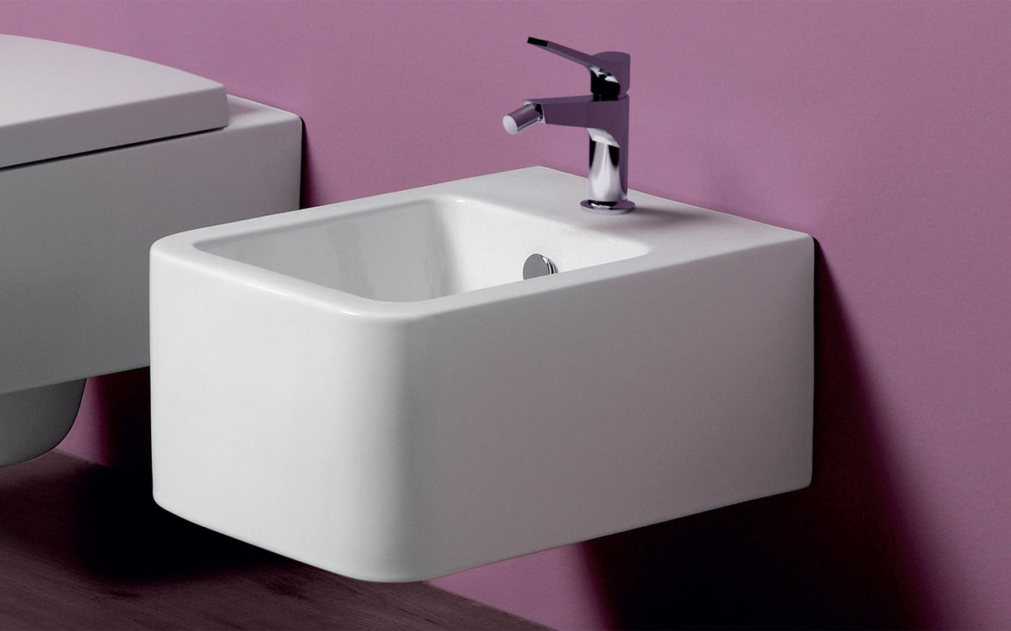 Simas FL64 - FLOW Wall Hung Bidet with Single Faucet Hole