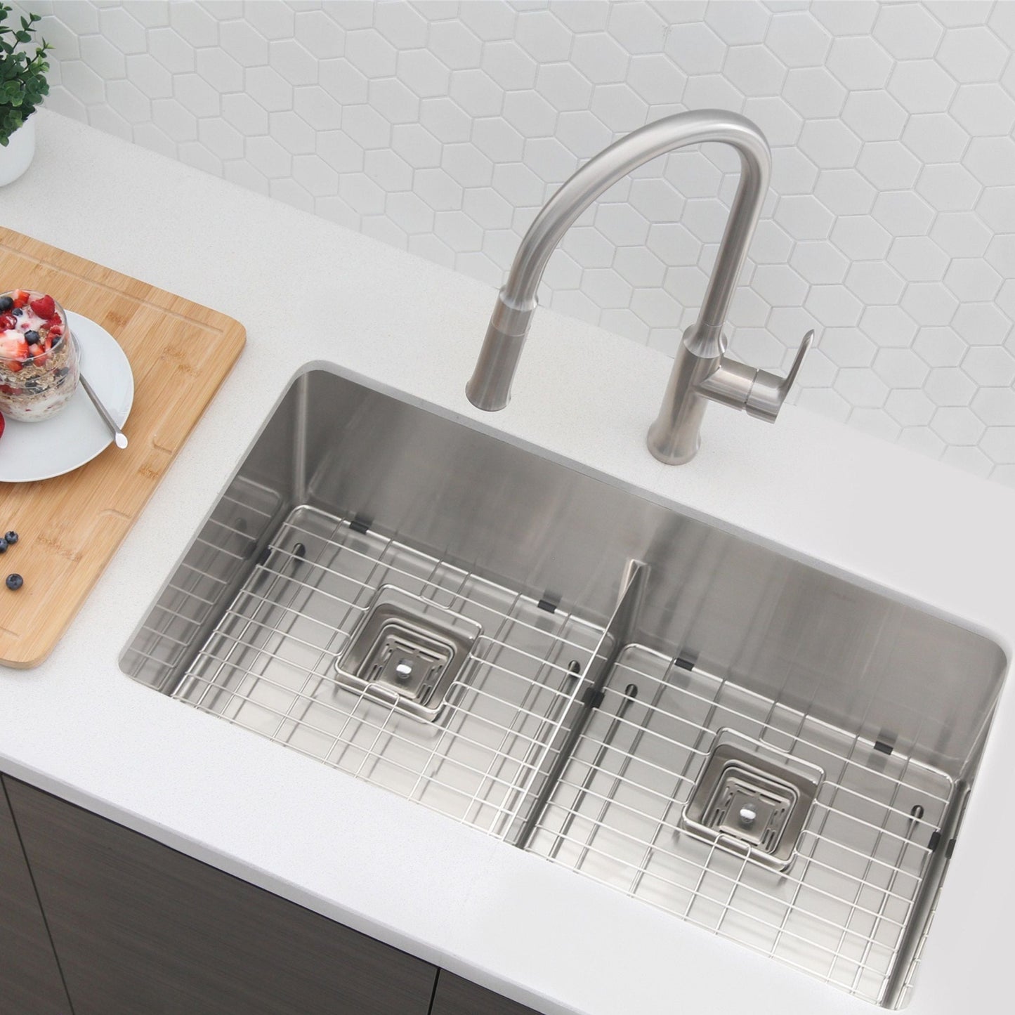 Stylish Spazio 33" x 18" Slim Low Divider Double Bowl Undermount Stainless Steel Kitchen Sink S-501XG